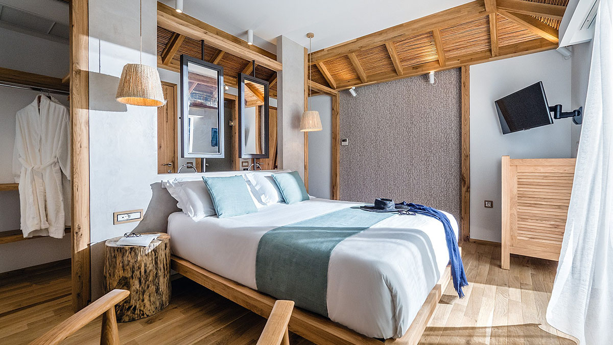 Stella Island Luxury Suites and Spa